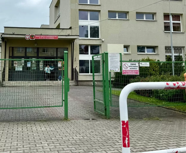 13-latek z nożem: dyrekcja szkoły zgłosiła sprawę policji - zdjęcie główne