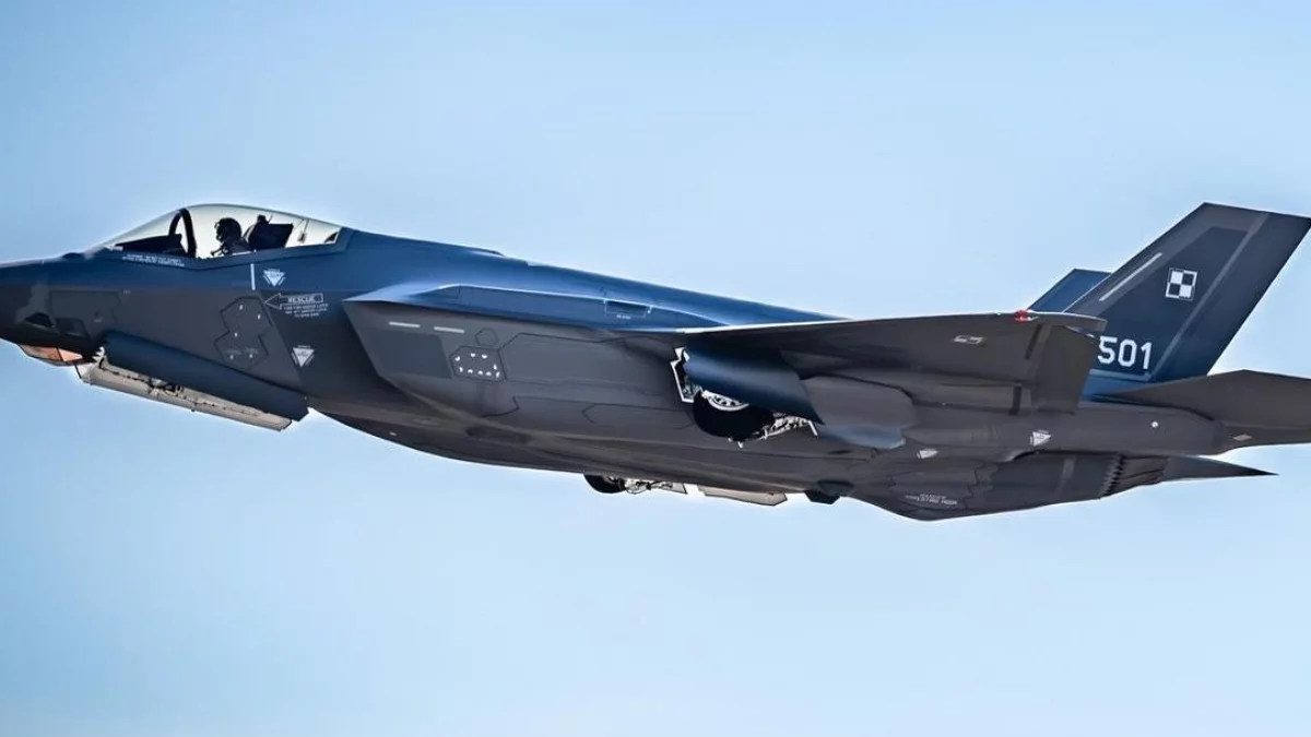 Już jutro nad Gdańskiem, Warszawą i Krakowem będzie można zobaczyć myśliwce F-35 (znane godziny przelotu)