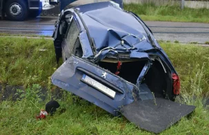 Rozbił auto w rowie. Miał 2 promile i zakaz prowadzenia pojazdów - zdjęcie główne