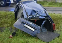 Rozbił auto w rowie. Miał 2 promile i zakaz prowadzenia pojazdów - zdjęcie główne