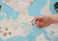 Jak wybrać biuro podróży na wycieczkę szkolną? Najważniejsze kryteria dla nauczycieli - zdjęcie główne