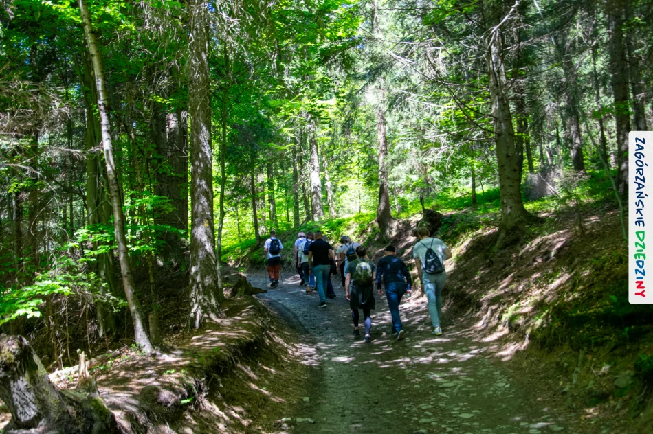 Goście z Domostawy i Zarzecza w Zagórzańskich Dziedzinach - zdjęcie 6