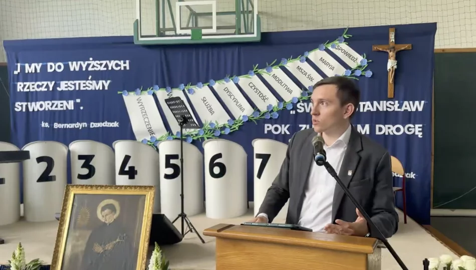 Wspomnienie niezłomnego kapłana z Ujanowic. Oglądaj na żywo sympozjum o ks. Bernardynie Dziedziaku - zdjęcie 1