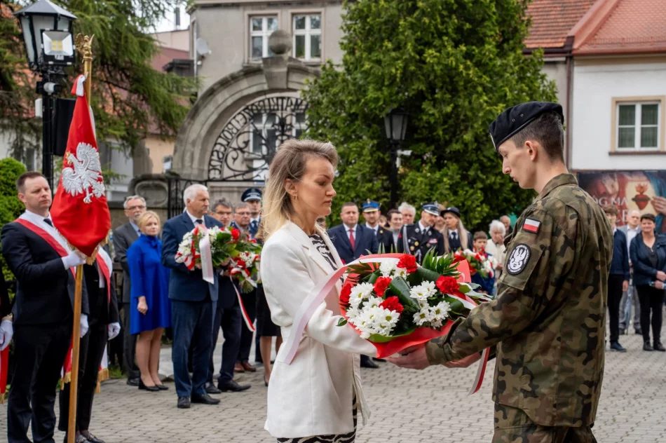 Limanowa uczciła pamięć ofiar niemieckich nazistowskich obozów koncentracyjnych i obozów zagłady - zdjęcie 2