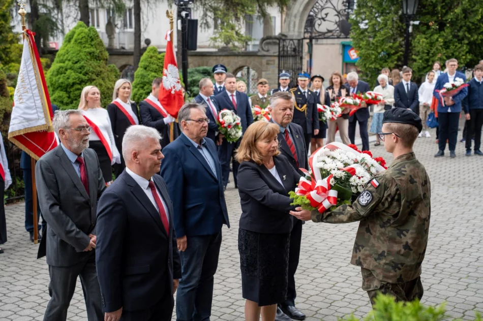 Limanowa uczciła pamięć ofiar niemieckich nazistowskich obozów koncentracyjnych i obozów zagłady - zdjęcie 7