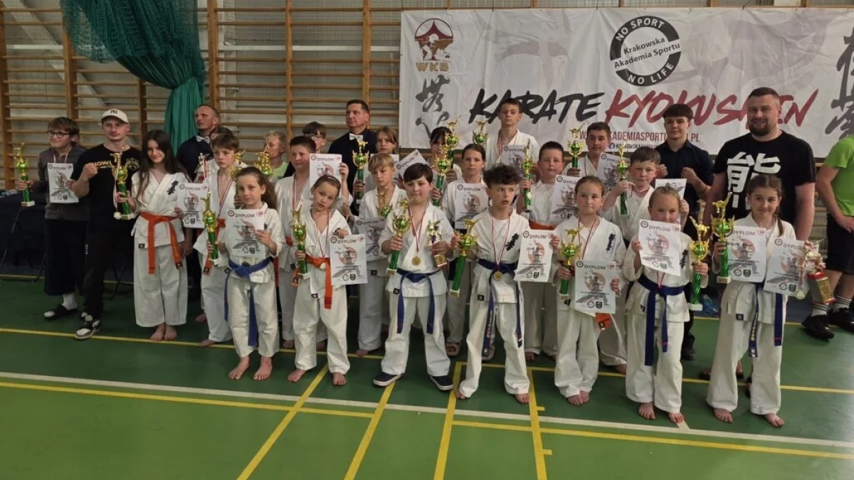34 medale, Mistrz Europy i sukcesy na arenie krajowej oraz międzynarodowej zawodników Limanowskiego Klubu Kyokushin Karate