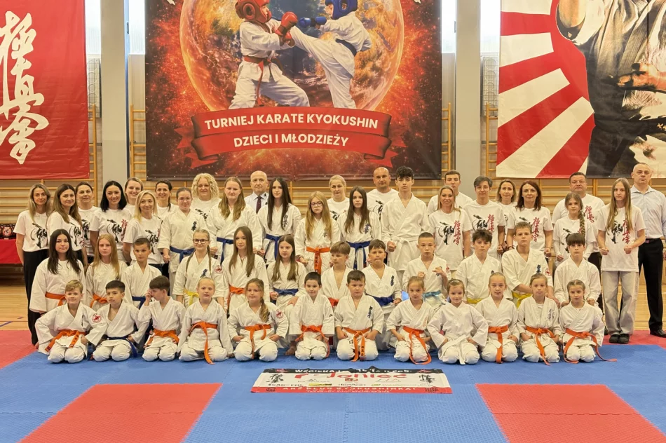 Ponad 200 karateków z czterech krajów - triumf gospodarzy - zdjęcie 2