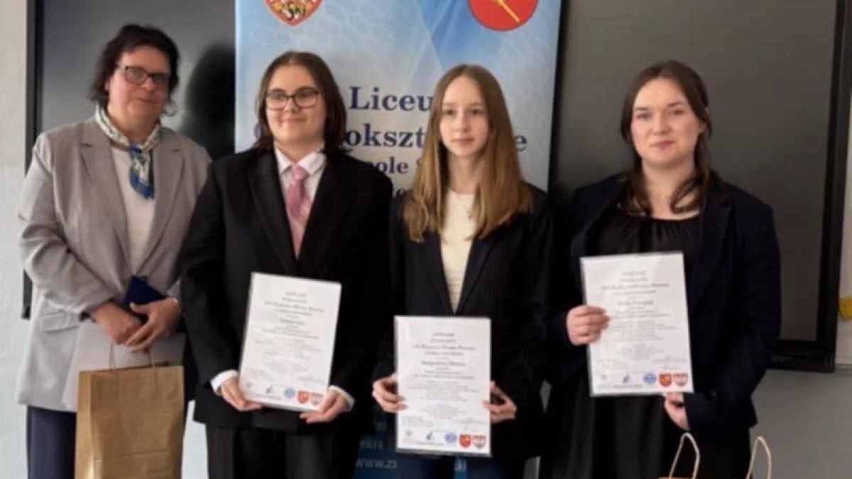 Uczennice Szkoły Podstawowej Nr 2 w Finale VIII Konkursu Wiedzy Prawnej