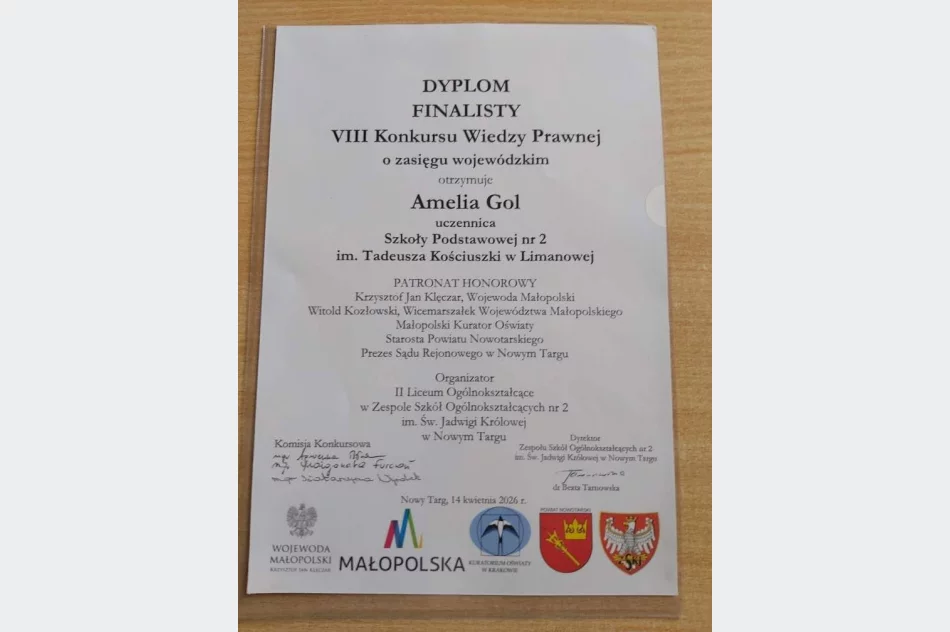Uczennice Szkoły Podstawowej Nr 2 w Finale VIII Konkursu Wiedzy Prawnej - zdjęcie 4