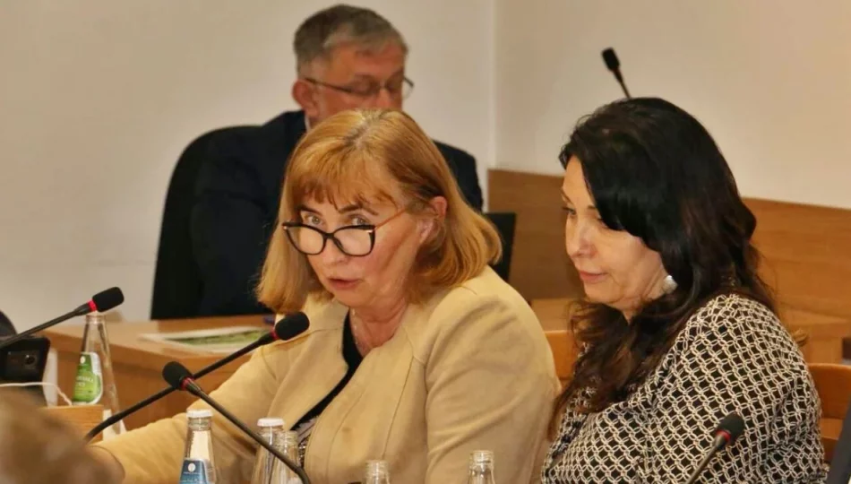 Absolutoryjna sesja Rady Miasta. Oglądaj na żywo debatę nad raportem - zdjęcie 1