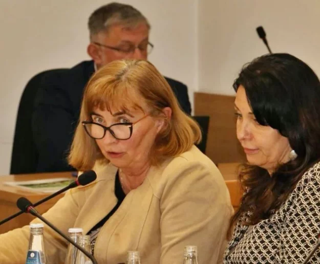 Absolutoryjna sesja Rady Miasta. Oglądaj na żywo debatę nad raportem - zdjęcie główne