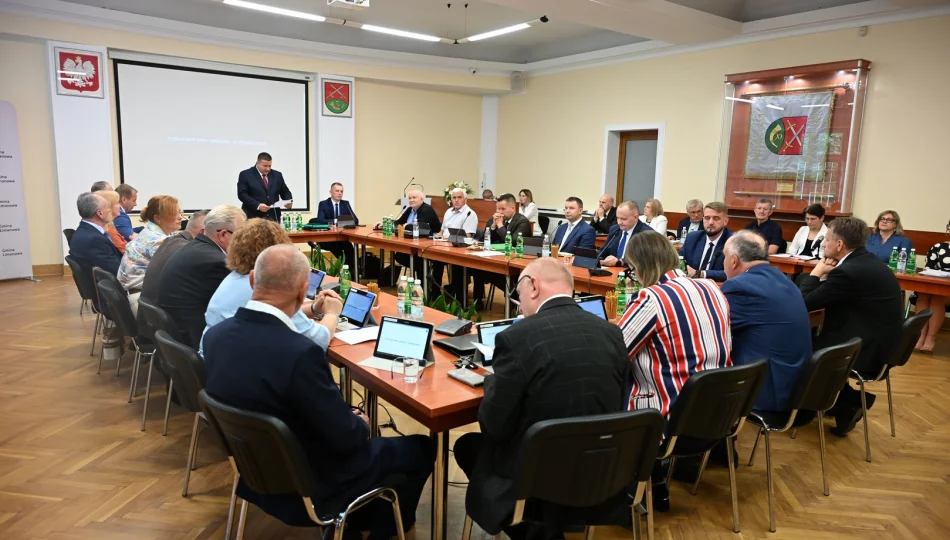 JEDNOGŁOŚNE ABSOLUTORIUM ZA 2025 ROK DLA WÓJTA GMINY LIMANOWA - zdjęcie 1