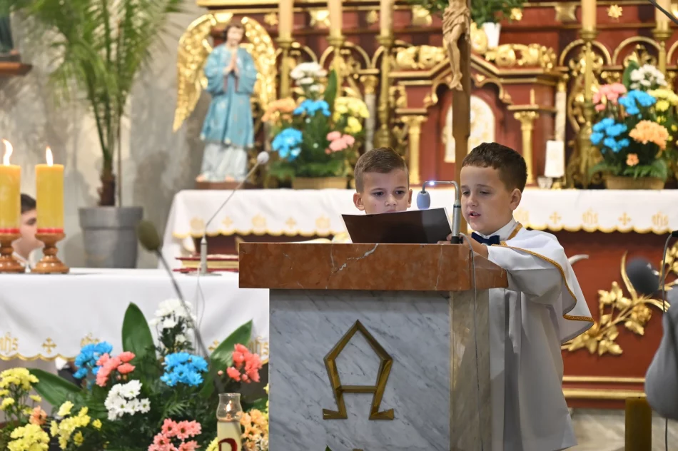 Uroczystość nadania Sztandaru Szkole Podstawowej im. Juliana Tuwima w Kaninie - zdjęcie 20