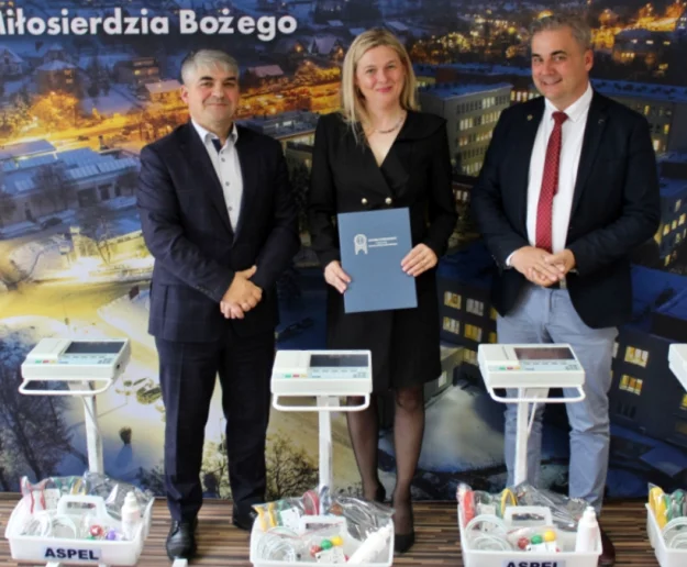 Firma przekazała cztery aparaty EKG - zdjęcie główne