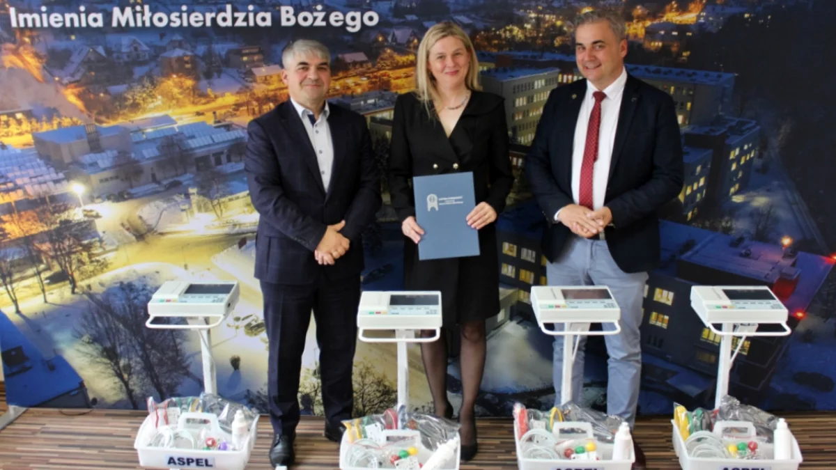 Cztery aparaty EKG przekazane jako darowizna dla Szpitala Powiatowego w Limanowej.